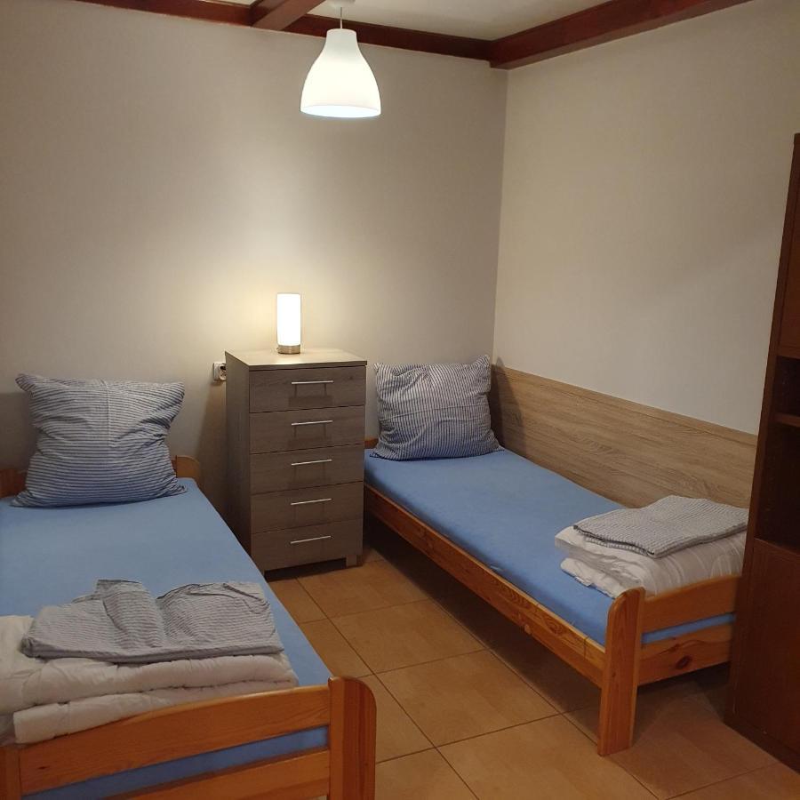 Noclegi Silesia Aster ティヒ 部屋 写真