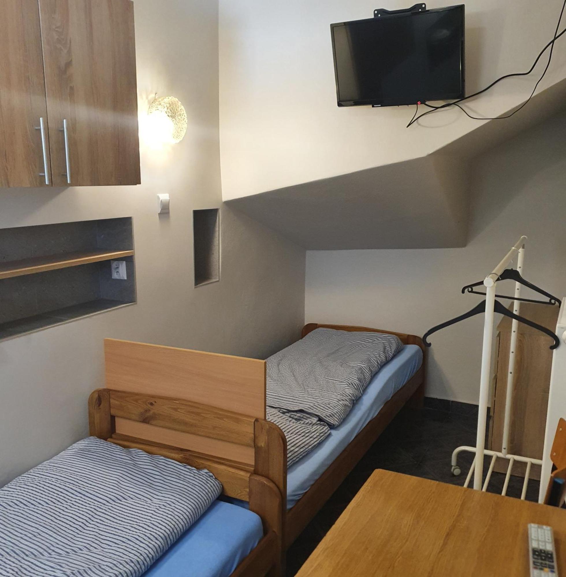 Noclegi Silesia Aster ティヒ 部屋 写真